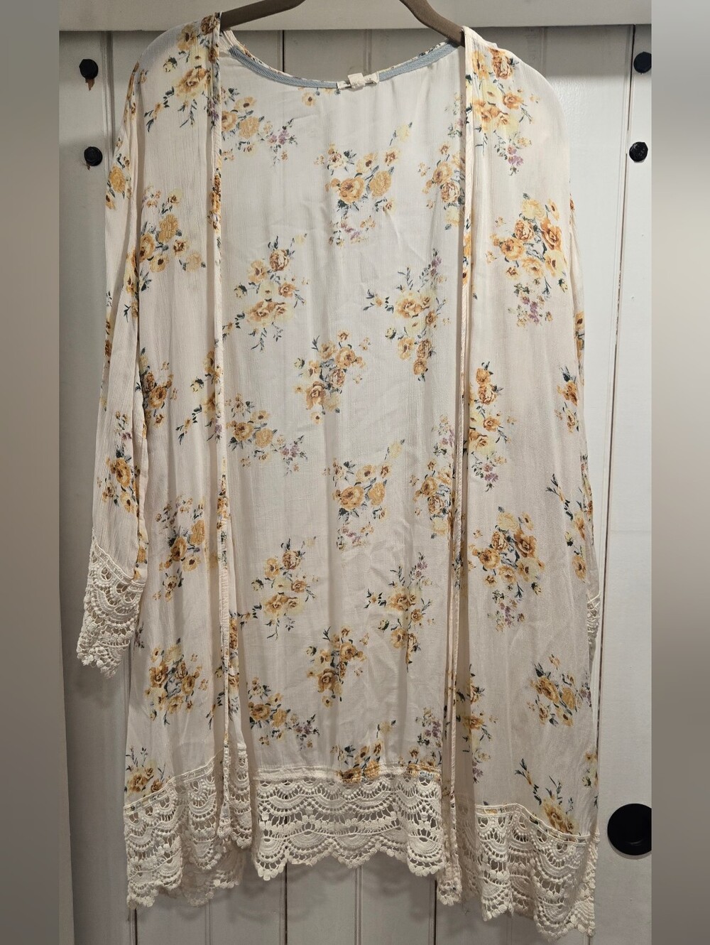 Mason & Belle Laria Floral Open Front Kimono Cardigan With Lace Trim